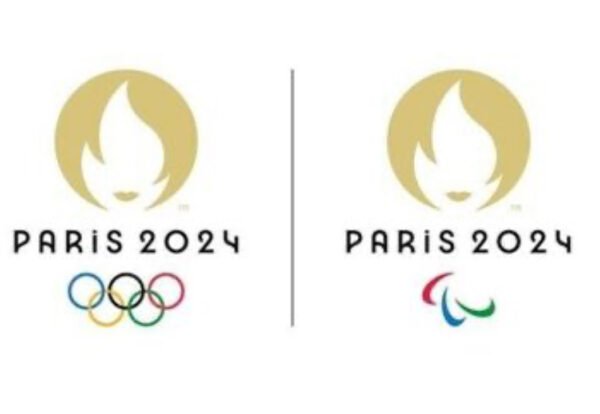 Figurine Mascotte JO Paris 2024 - France Tour Eiffel – Image 3